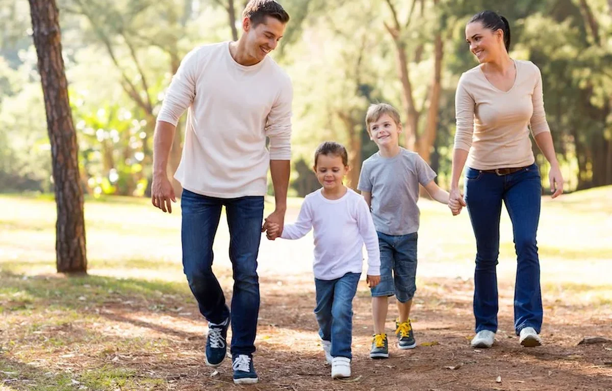 Як дитина вчиться у нас звичкам — навіть коли ми цього не помічаємо