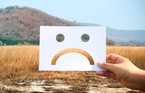 Тиха втома: як жіноче тіло реагує на постійний стрес і чому звичайний відпочинок більше не допомагає