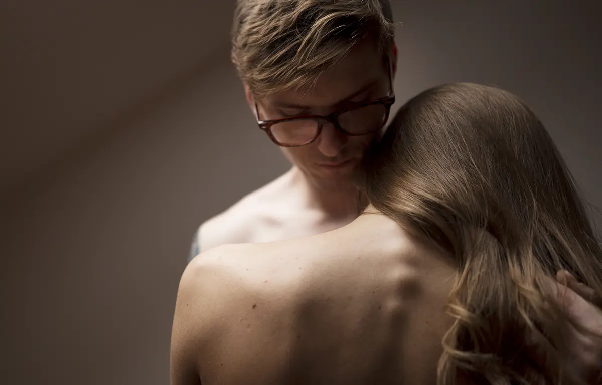 Obraz ciała i seksualność: jak niepewność kradnie przyjemność