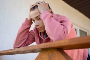 Teen Stress Shows on Skin and Sleep: How to Recognize Overload